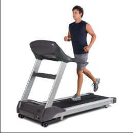 Treadmill Spirit XT685 78 X 56 X 32 Inch Black / Silver